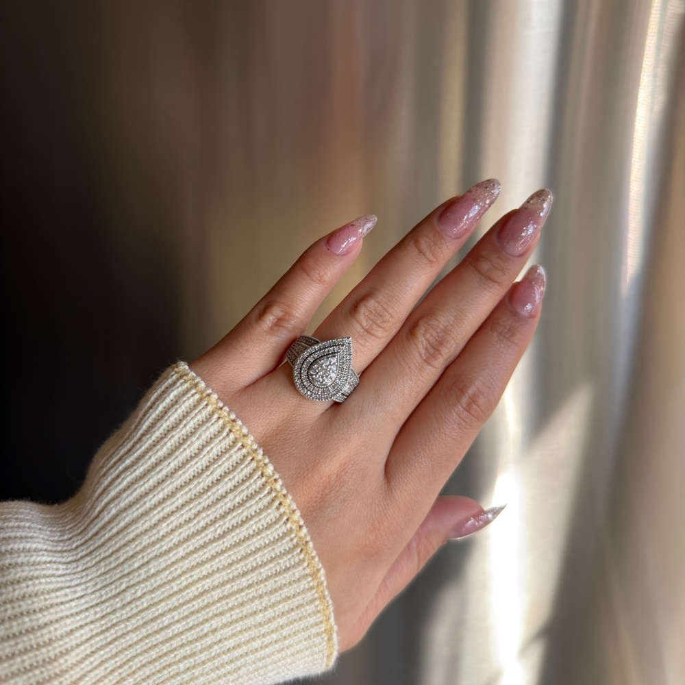 10k Natural Diamond Statement Ring 1cttw Pear Shape Size 7